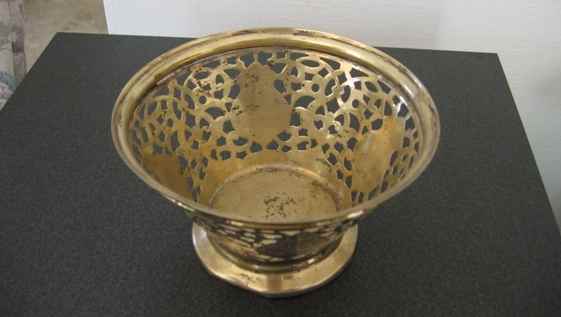 gilded niello basket produced in 1969 in Dagestan (USSR)