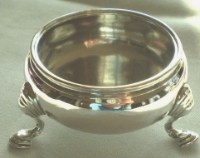 cauldron salt: London 1738, silversmith Edward Wood