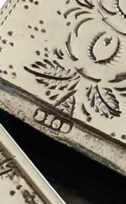 Dutch silver vesta case: maker G. VAN DER DUSSEN, Schoonhoven, 1866  - 1912