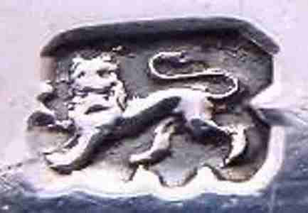 Lion passant mark: London 1753