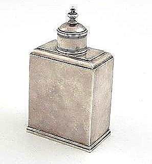 Tea canister by John Chatier - first quarter on 18th century