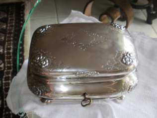 sugar box with key