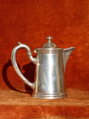 silver-plated coffee pot produced by Langglk in 1897