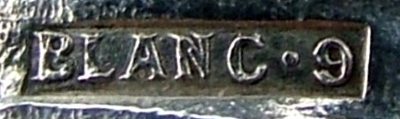 Mark for large/special pieces of cutlery manufactured using mtal blanc (brass) as a base metal for silvering: late period (c.1903 - 1913)