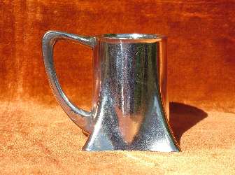 Szandrik: Silver-plated menu holder