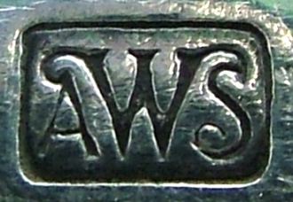 Fragment of a Wellner cutlery mark found on the Art Nouveau ladle