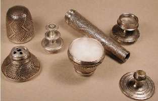 18c, seven pieces, silver compendium