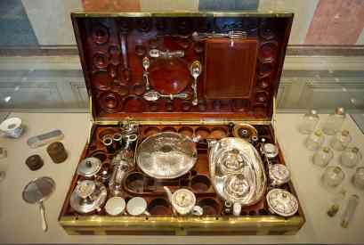 Marie Antoinette's Necessaire: Grasse Museum