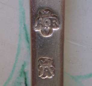 unidentified silver marks