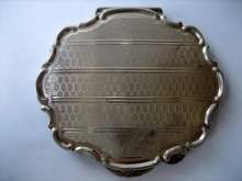 Powder Puff Box - Czechoslovakia 1929/1942