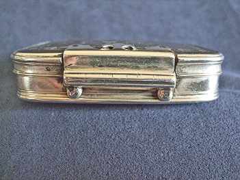 snuff box: c.1680