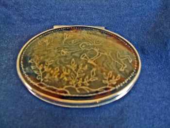 snuff box: c.1690