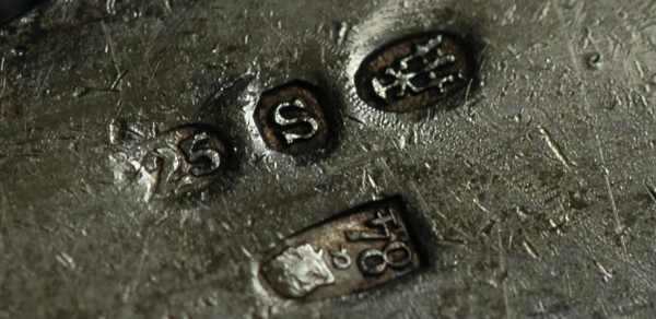 unidentified mark
