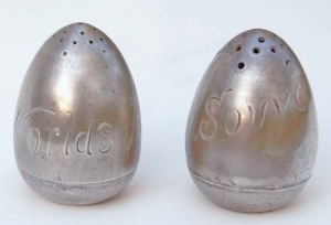 egg shape salt & pepper shakers