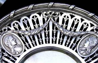 'Hanau Silver' plate: George Roth & Co: detail