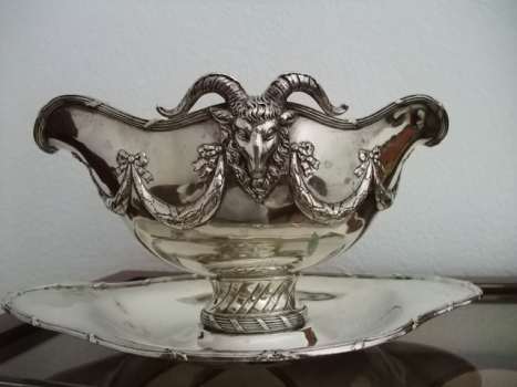 silver sauceboat by Wolf & Knell - Hanau