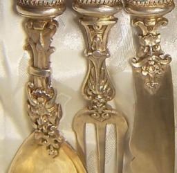 spoon, knife and fork from Hermann Ratzersdorfer's dessert set: detail