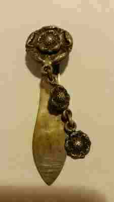 unidentified item made by Walker & Hall