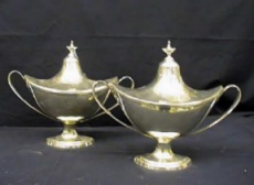 gravy tureens 
with spouts 
on either side