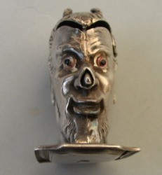 spring loaded device silver pill box