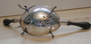 Spanish 18th century ember bowl