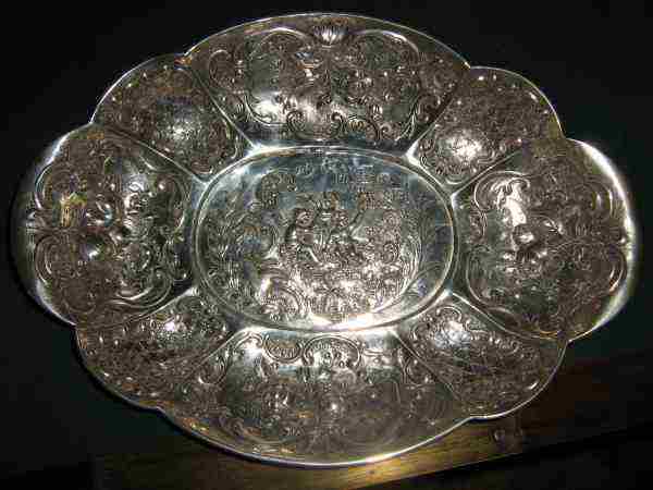 silver sweetmeat dish