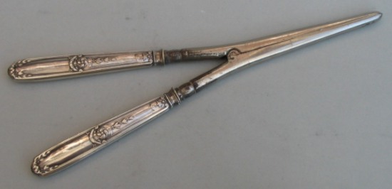 French glove stretcher