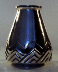 Raymond Ruys - Antwerp: Art Deco vase, Influence of African Art