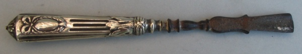 silver nail beautifier: Italy