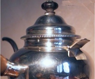lip for
hot water
