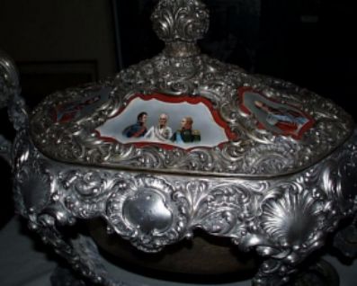 punch bowl