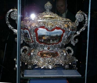 punch bowl