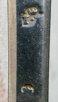 unidentified silver marks