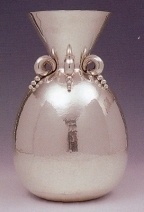 Luigi Genazzi: Oval vase, 'Il Deco in Italia' exhibition
