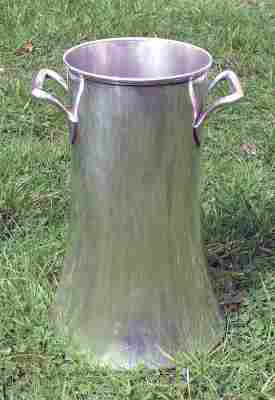 A beautiful silver-plated (Alpacca-Silber I)<br/>bucket for champagne, issued by<br/>Esslingen BMF branch c.1927. A beautiful silver-plated (Alpacca-Silber I)<br/>bucket for champagne, issued by<br/>Esslingen BMF branch c.1927.
