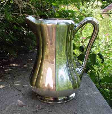 A high-quality silver-plated (Alpacca-Silber I) milk-can, issued by BMF Arthur Krupp between 1891 and 1900 A high-quality silver-plated (Alpacca-Silber I) milk-can, issued by BMF Arthur Krupp between 1891 and 1900