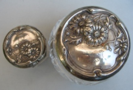 Webster Company - North Attleboro: crystal vases with silver cover